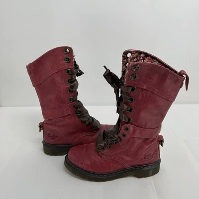 Botas Dr Martens Triumph tamanho EUA 6 EU 37 couro vermelho forro floral grunge gótico - Imagem 1 de 4