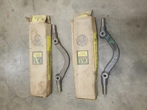  1958 59 60 61 62 -Chevrolet Impala Control Arm Shafts NOS 3749564 3749563 PAIR - Picture 1 of 7
