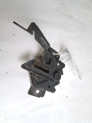 PESTILLO DE CAPUCHA para Ford Expedition 2004 Foto 1 de 4