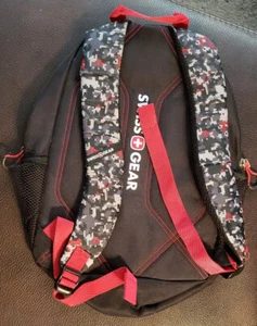 ZAINO SWISS GEAR altezza 16" misura bambino? - Foto 1 di 2