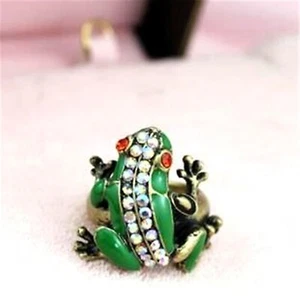 Vintage retro style enamel and crystal frog ring, UK size M - Picture 1 of 1