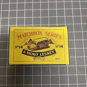 Ambulancia Daimler Matchbox Lesney Repro Box n.o:14 - Imagen 1 de 4