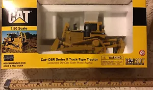 Caterpillar D8R Series II Track Type Tractor 1/50 - Picture 1 of 2