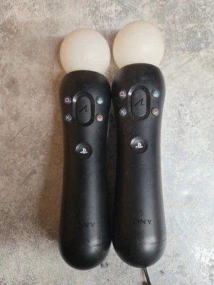 Playstation 3 Move Controllers - Image 1 of 4