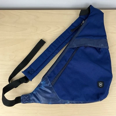 Victorinox 瑞士军队吊带背包单肩带单肩包蓝色和黑色  — 第 1/4 张图片