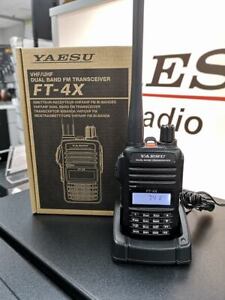 Yaesu FT-4XE ricetrasmittente Dual band VHF / UHF 5 watt