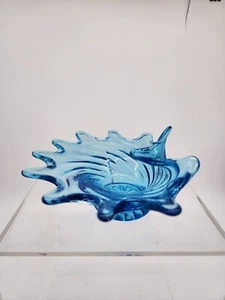 Vtg Blue Swirl Art Glass Fold Over Bowl 7"      T28 - Picture 1 of 6