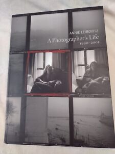A PHOTOGRAPHER'S LIFE 1990-2005 by Leibovitz, Annie Trade Paperback Oversized