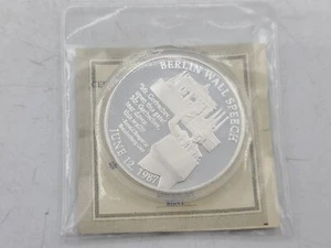 Coin token life of ronald reagan berlin wall speech 1987 silver plated - C286 - Picture 1 of 4