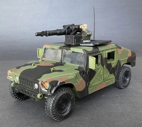 RARE GI Joe 1:18 Valor vs Venom Jungle Strike Humvee Hasbro M1025 Rollbar 2004 Cover