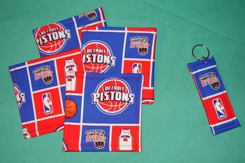NEW COASTERS SET of 4 and/or KEYCHAIN key ring DETROIT PISTONS BASKETBALL NBA  5 Cover