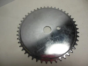 ¿Anillo de cadena vintage cromado 190 mm 46T rueda piñón? Sujetador - Imagen 1 de 3