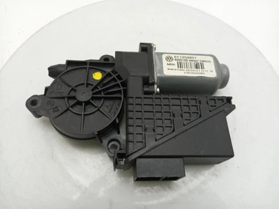 VOLKSWAGEN POLO Front Door Window Motor RH 2005-2009   - Image 1 of 4