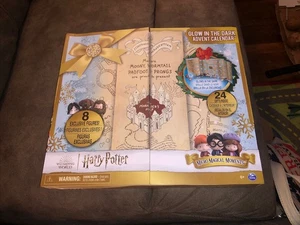 Calendario de Adviento 2024 Harry Potter Brilla en la Oscuridad, 24 Juguetes Sorpresa, Edad 6+ - Imagen 1 de 12