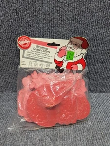 NEW Wilton Christmas Cookie Cutters Lot 4 Christmas Tree Angel Santa Wreath 1988 - Picture 1 of 3