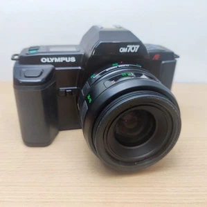 Olympus OM707 SLR Camera Black - Picture 1 of 14