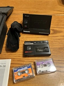 Panasonic RN-36 Micro Cassette Recorder mit Lautsprecher FÜR TEILE/REPARATUR FUNKTIONIERT NICHT - Bild 1 von 12