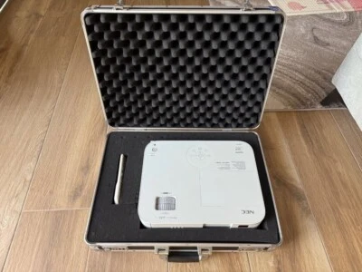 PROIETTORE NEC M402W - Immagine 1 di 4