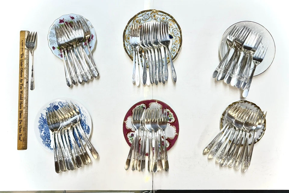 72 Tenedores - PASTEL Ensalada Postre Plateado Lugar Ajustes 6 Coincidentes Boda De Colección Foto 1 de 4