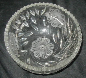 OLD AMERICAN BRILLIANT CUT GLASS SERVING, FRUIT BOWL w FLOWERS, DEEP LEAVES - Picture 1 of 6