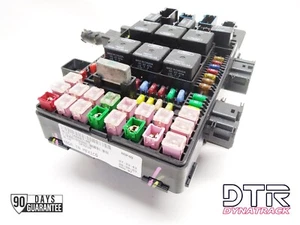 Ford Expedition Lincoln Navigator 2003-2006 Fuse Box 4L1T-14A067-AB - Picture 1 of 9