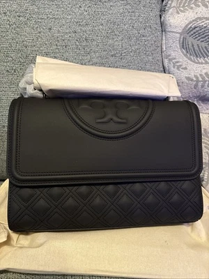 Bolso de Hombro Convertible Tory Burch Fleming Negro Mate $598 Nuevo con Etiquetas Foto 1 de 4
