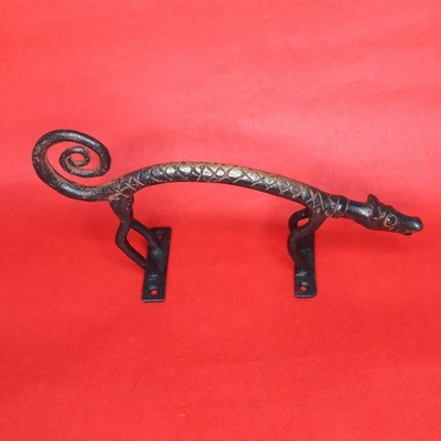 独特动物形状古董风格手工黄铜窗Almirah门拉手 — 第 1/4 张图片
