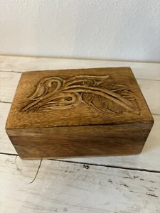 Scatola portagioie intagliata a mano portagioie ricordo 6”x4”x2,75” design foglia unica - Foto 1 di 16