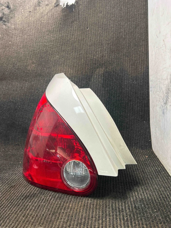Fits 2004-2008 Nissan Maxima Left Tail Light OEM:265257Y025 Foto 1 de 4