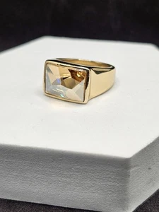 Aurora Gold Tone Statement Ring Sz Q Faceted Glass Stone No Reserve - Picture 1 of 9