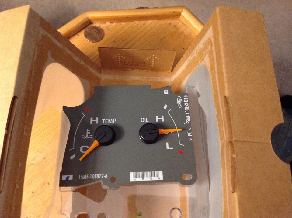 НОВЫЙ OEM 1996 1997 MERMERCURY GRAND MARQUIS ДАТЧИК ТЕМПЕРАТУРЫ И ДАВЛЕНИЯ МАСЛА - Изображение 1 из 4