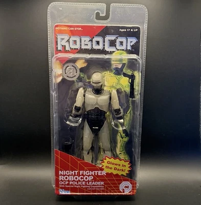 Boneco NECA 7” Glow In The Dark Night Fighter RoboCop OCP Toys R Us Exclusive  - Imagem 1 de 4