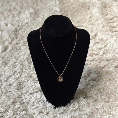 Elegante Colar Pingente Christian Dior Autêntico Moda Dourada - Imagem 1 de 4