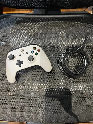 PowerA 1508492-01 Wired Controller For Xbox One, S, Xbox One X & Windows 10 - Image 1 of 4