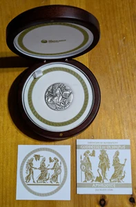 2015 GODDESSES OF OLYMPUS - APHRODITE - 2 Oz Silver HIGH RELIEF ANTIQUED Coin - Picture 1 of 9