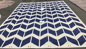 NAVY / IVORY 9'-0" x 12'-0" Flaw in Rug, Reduced Price 1172679418 CAM718M-9 - Picture 1 of 4