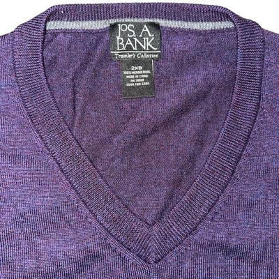 Свитер Jos A Bank Traveler Collection мужской 2X фиолетовый 100% шерсть мериноса с V-образным вырезом - Изображение 1 из 4