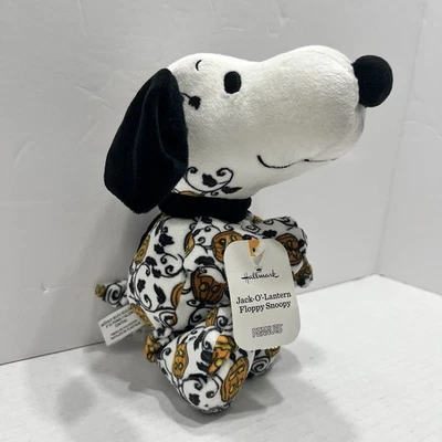 Hallmark Halloween Jack-O’-Lantern Floppy Snoopy Plush, 9” - Image 1 of 4