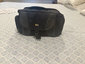 Case Logic Black Camera Case - Picture 1 of 4