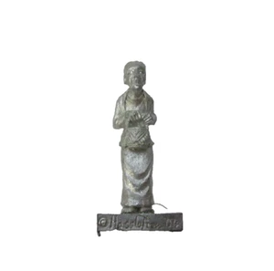 Hasslefree Miniatures Villagers Old Woman - Picture 1 of 1