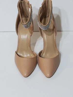Tacones de aguja Charlotte Russe con correa de tobillo de diamante talla 7 beige Foto 1 de 4