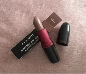 MAC Lipstick VIVA GLAM II 0.10 oz Discontinued! New In Box! Authentic Guaranteed - Picture 1 of 2