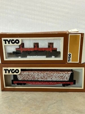 Tyco HO Scale 50' Pulpwood Car 334a The Southern Railroad w/ Box & Addl Log Car - Image 1 of 4