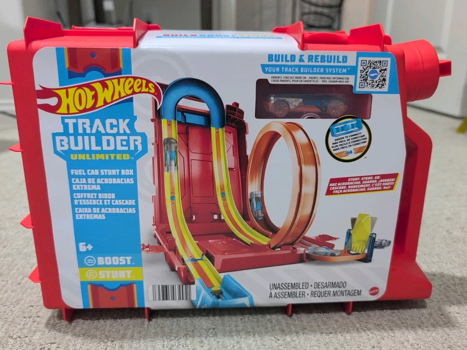 Hot Wheels Track Builder Unlimited Fuel Can Stunt Box & 1:64 Scale Toy Car - Image 1 of 2