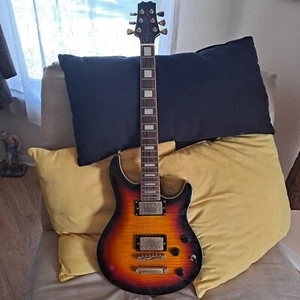 Peavey Hp Signiture Tabacco burst W/gig Bag - Picture 1 of 11