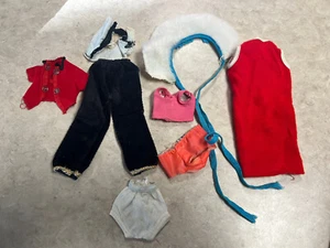 Lotto vestiti Barbie moda vintage anni 60 - Foto 1 di 6