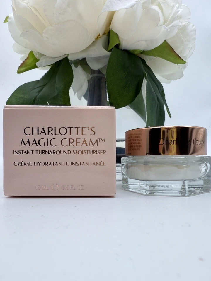 Charlotte Tilbury 魔术霜即时周转保湿霜 15 毫升 / 0.5 盎司 — 第 1/2 张图片