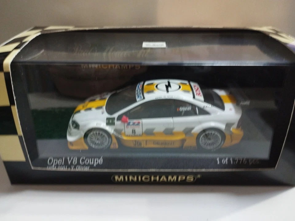 Minichamps Opel V8 Coupe DTM 2001 Team Phoenix #8 Scala 1/43 - Immagine 1 di 1