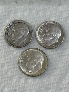 Lot of 3 - 1962D and 1962P Issue Roosevelt Dimes (90% silver) - Picture 1 of 5