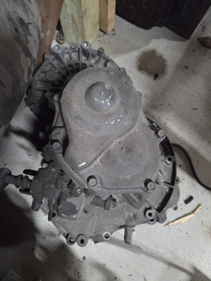 Pontiac Fiero Isuzu transmisión manual 5 velocidades 3,73 Foto 1 de 1